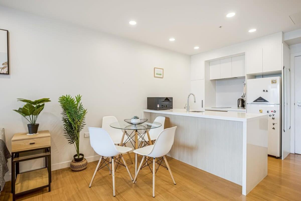 Cosy Two Bedroom Apartment With Balcony Pool And Gym Auckland Dış mekan fotoğraf